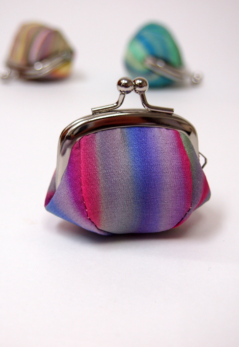 引染シルク・プチがま口